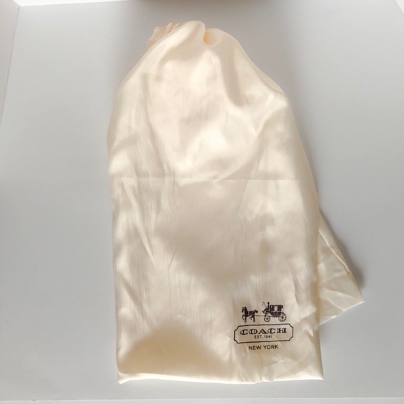 Coach 19620 Poppy Signature C Crosshatch Tote - Picture 8 of 8